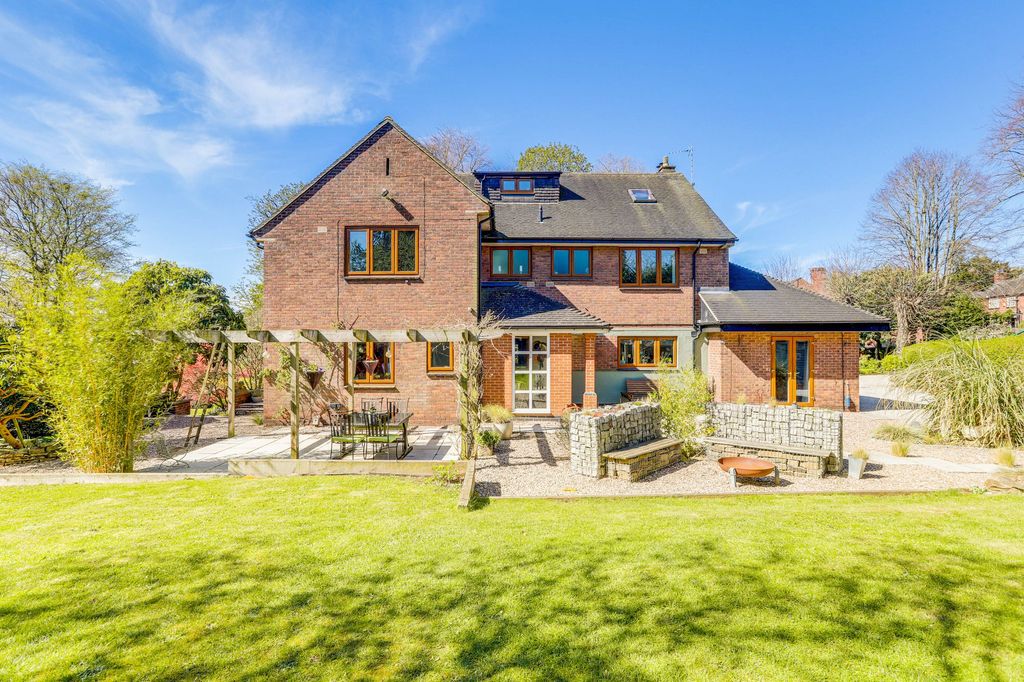 Property photo 1 of 35