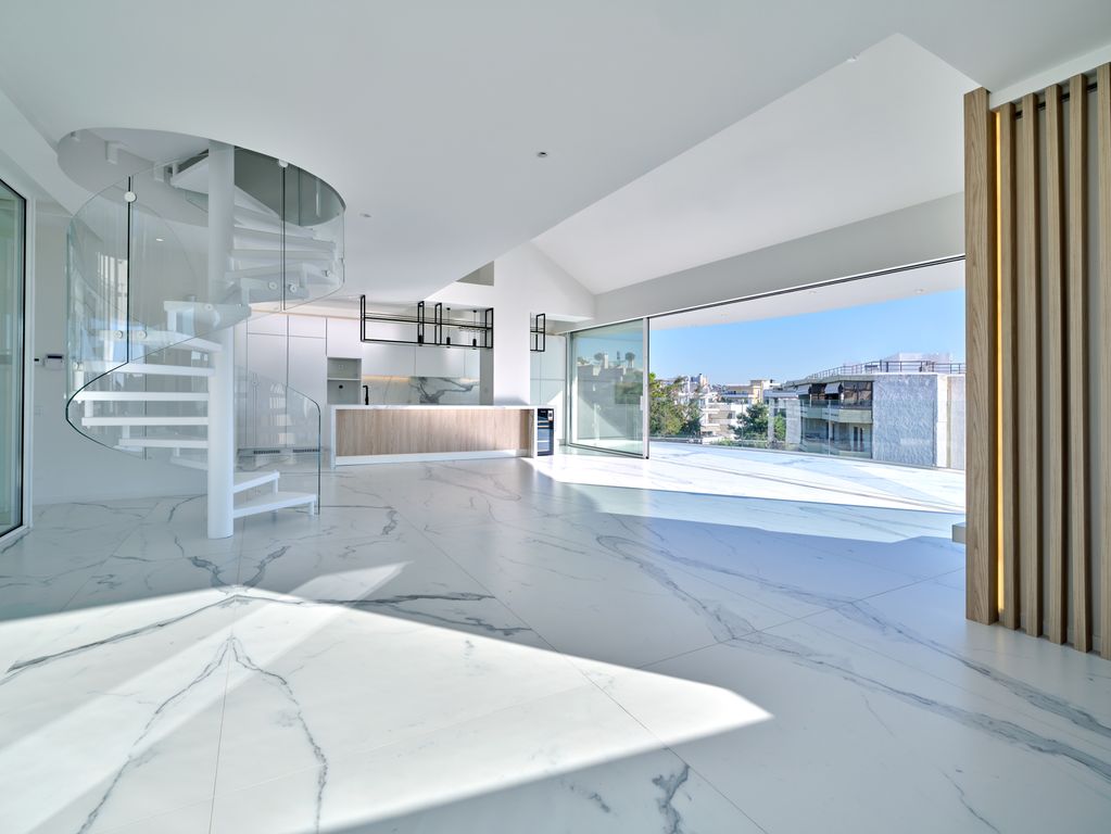 Property photo 1 of 41