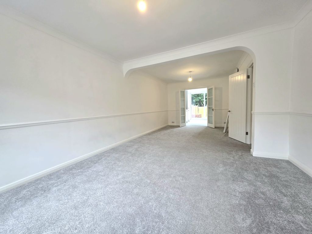Property photo 2 of 13 2