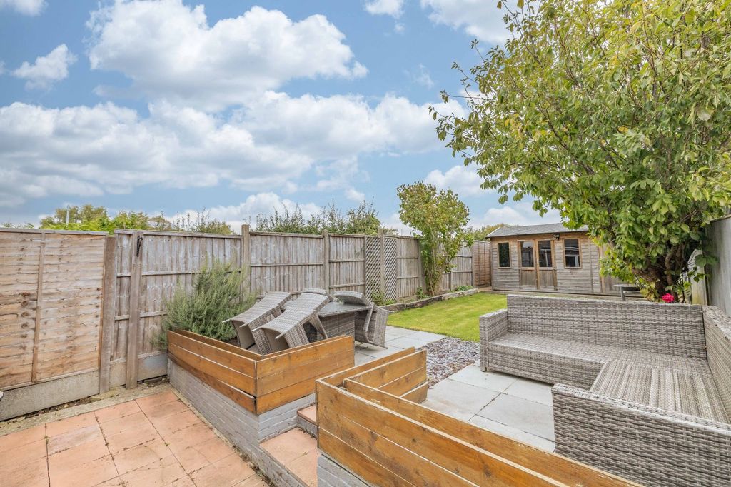 Property photo 3 of 16 Picture 3