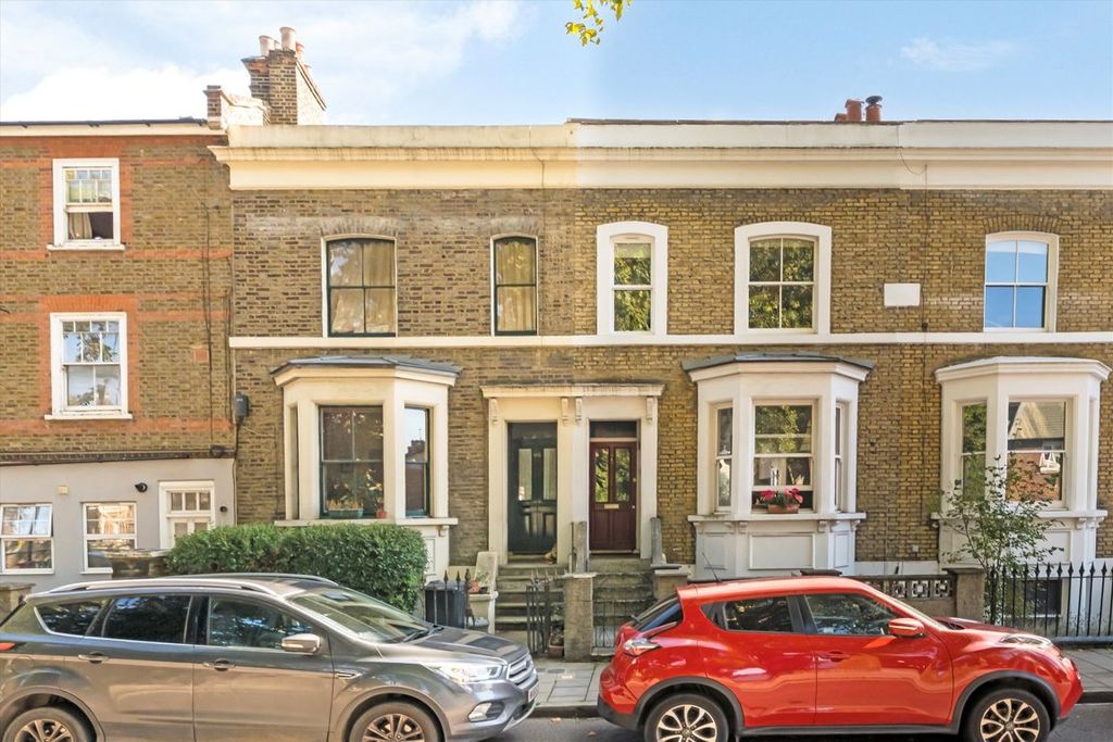 Property photo 1 of 8