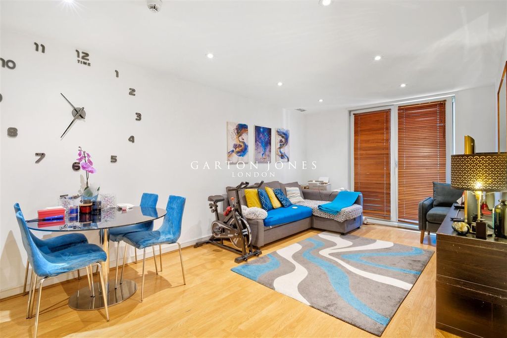 Property photo 1 of 12 Reception