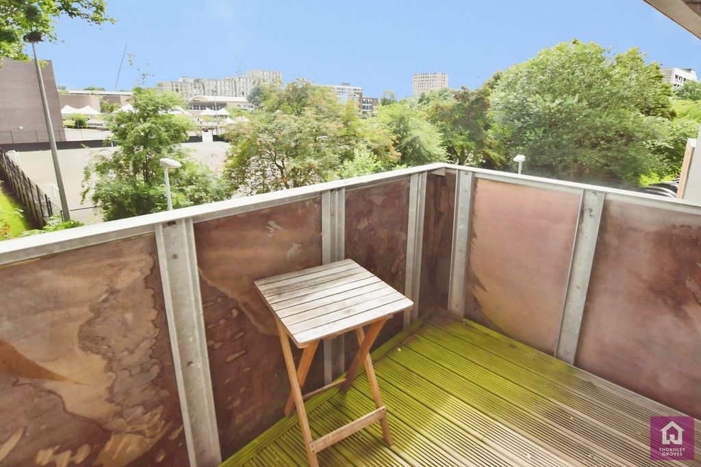 Property photo 3 of 15 Pbox-Img.Jpg