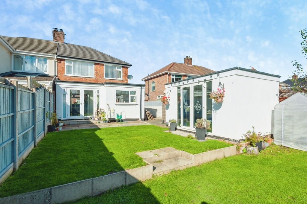 Property photo 2 of 20 Pbox-Img.Jpg