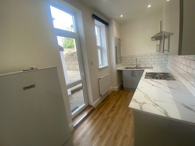 Property photo 1 of 5 Kitchen