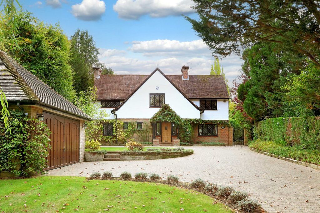 Property photo 1 of 28 Picture No. 04