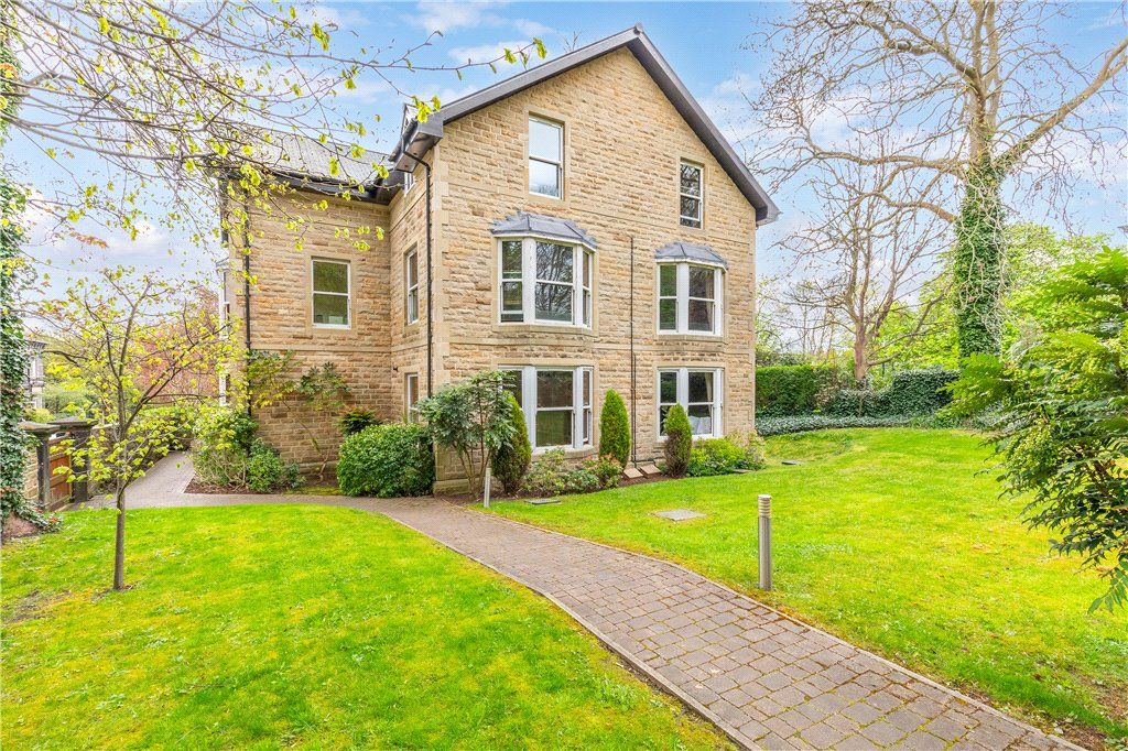 Property photo 1 of 16 Side Elevation