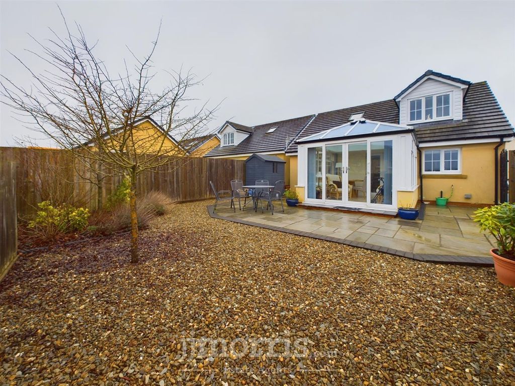 Property photo 2 of 30