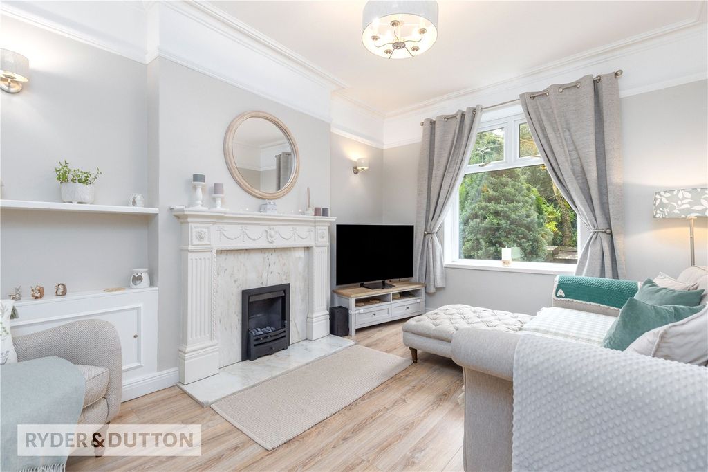 Property photo 2 of 37 Picture No. 92