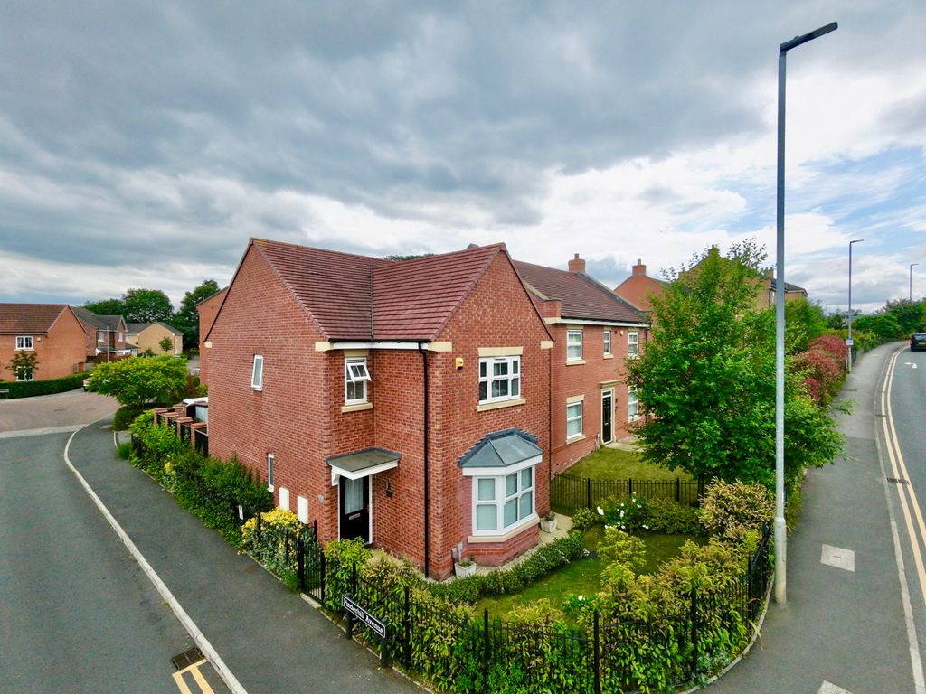 Property photo 1 of 17 External