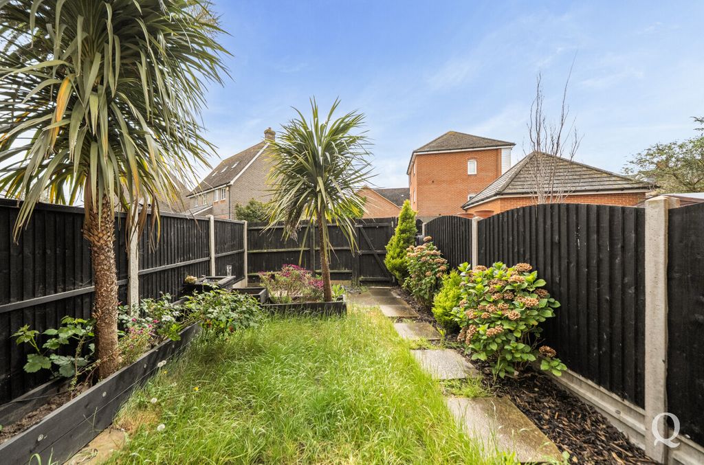 Property photo 3 of 18 6A9Ac4F9-272F-4Ab...