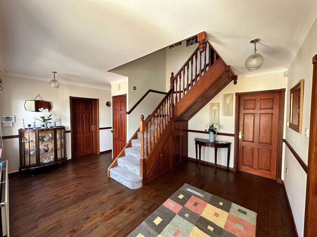 Property photo 3 of 30