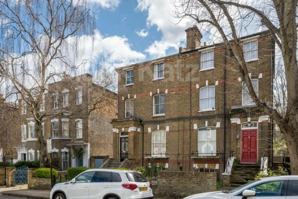 Property photo 1 of 1