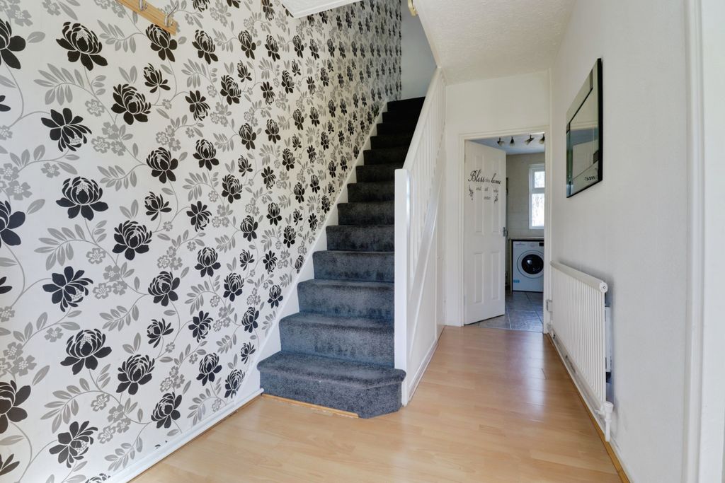 Property photo 2 of 15 Entrance Hallway