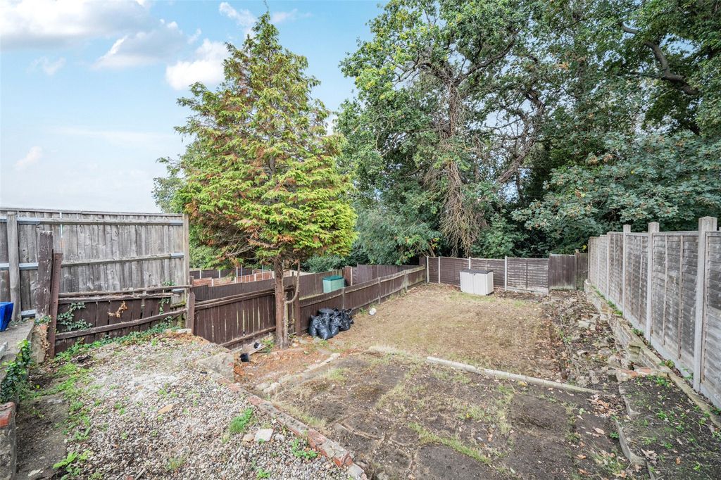 Property photo 3 of 22 Garden