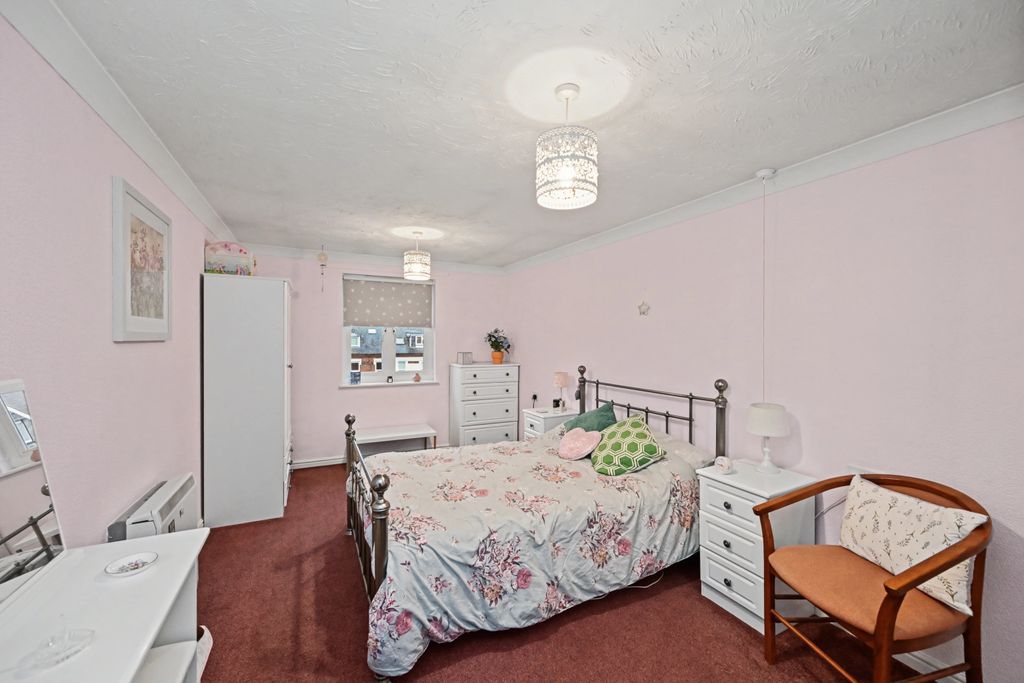 Additional image 10 of 2 bed flat for saleRoss Court, Rugby CV21