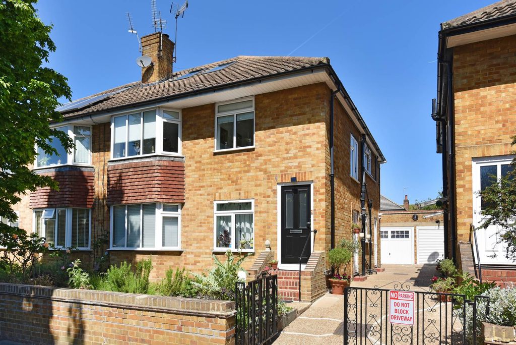 Property photo 1 of 13