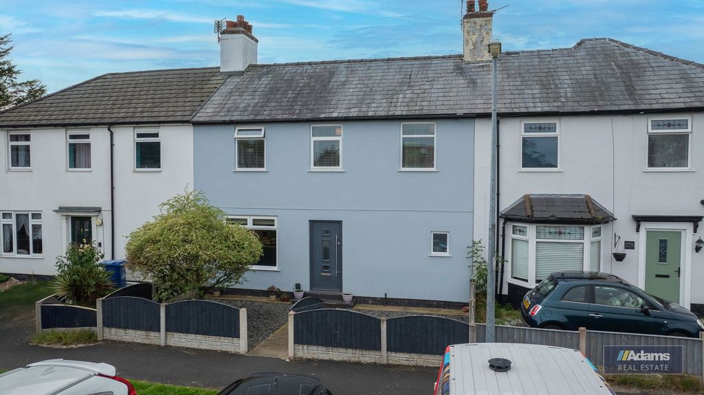 Property photo 2 of 28