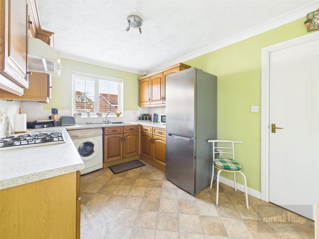 Property photo 3 of 21 Picture 3