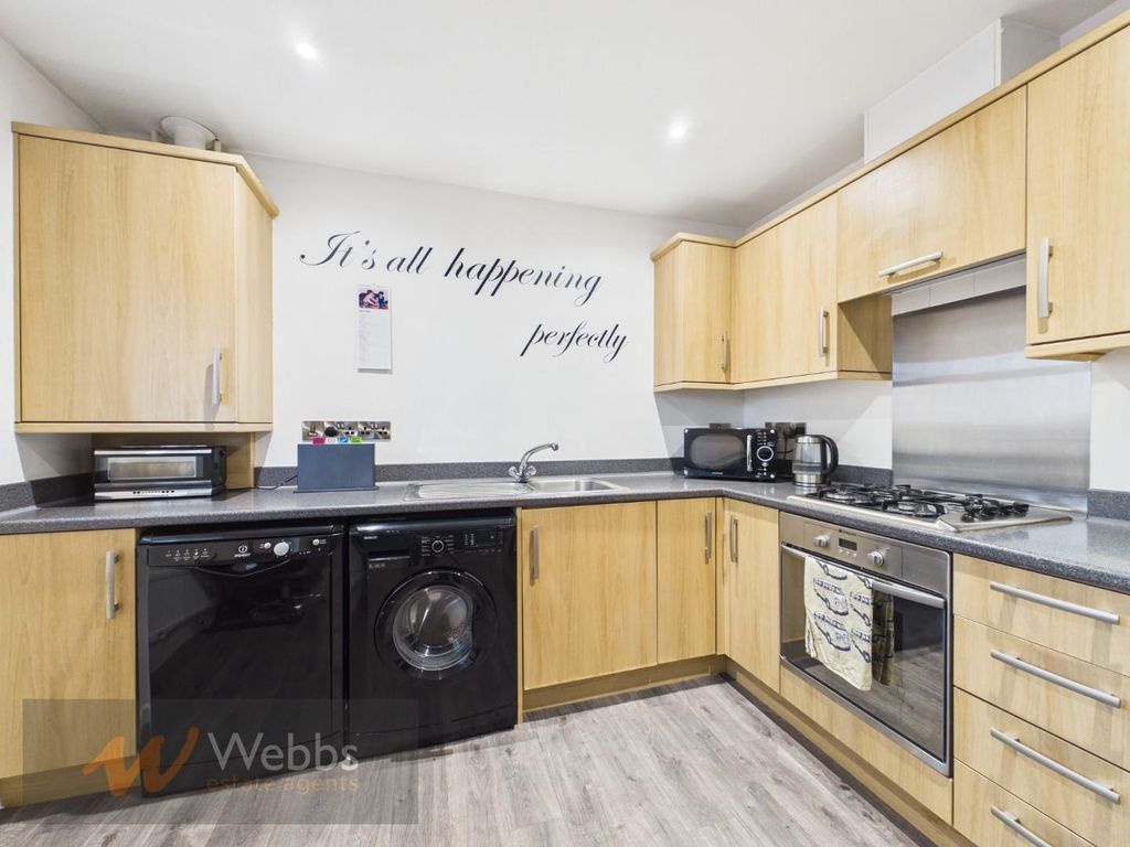 Property photo 3 of 18 Cam01802G0-Pr0193-Still018.Jpg