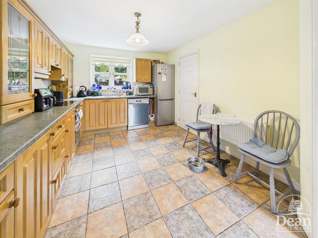 Property photo 3 of 21