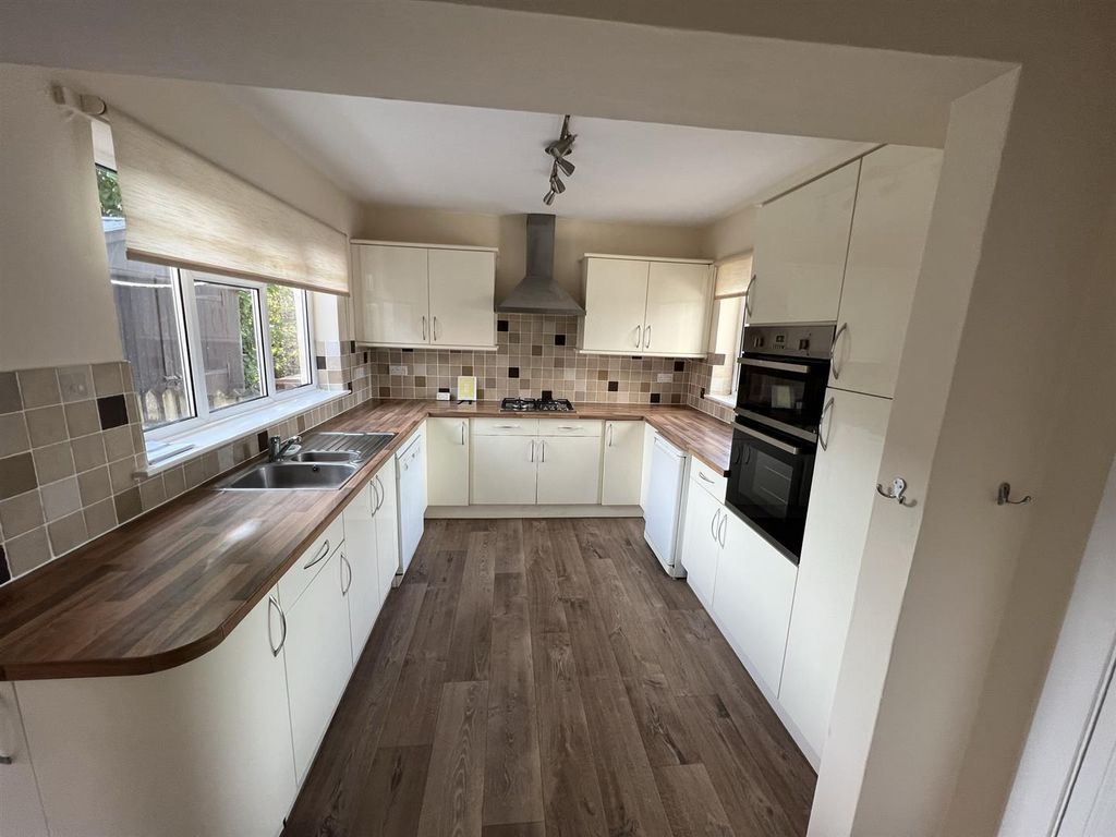 Property photo 2 of 15 Img_5920.Jpeg