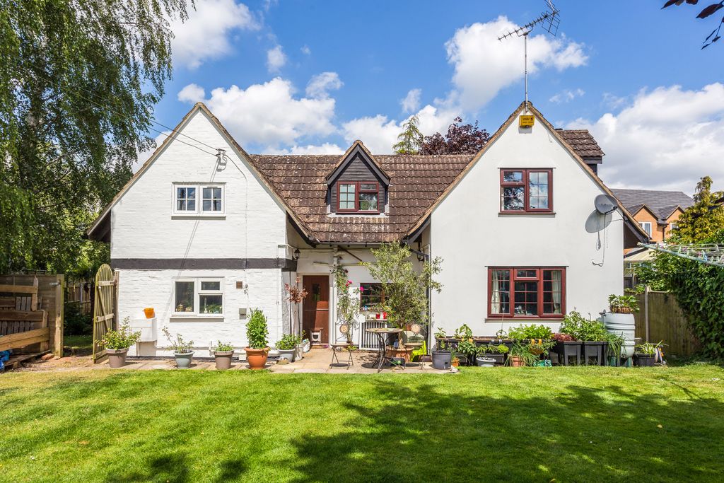 Property photo 1 of 12