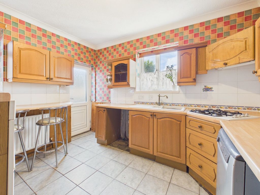 Property photo 3 of 10 5233996