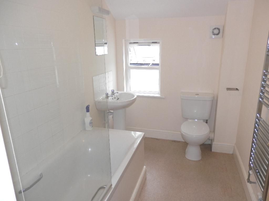 Property photo 3 of 5 Bathroom