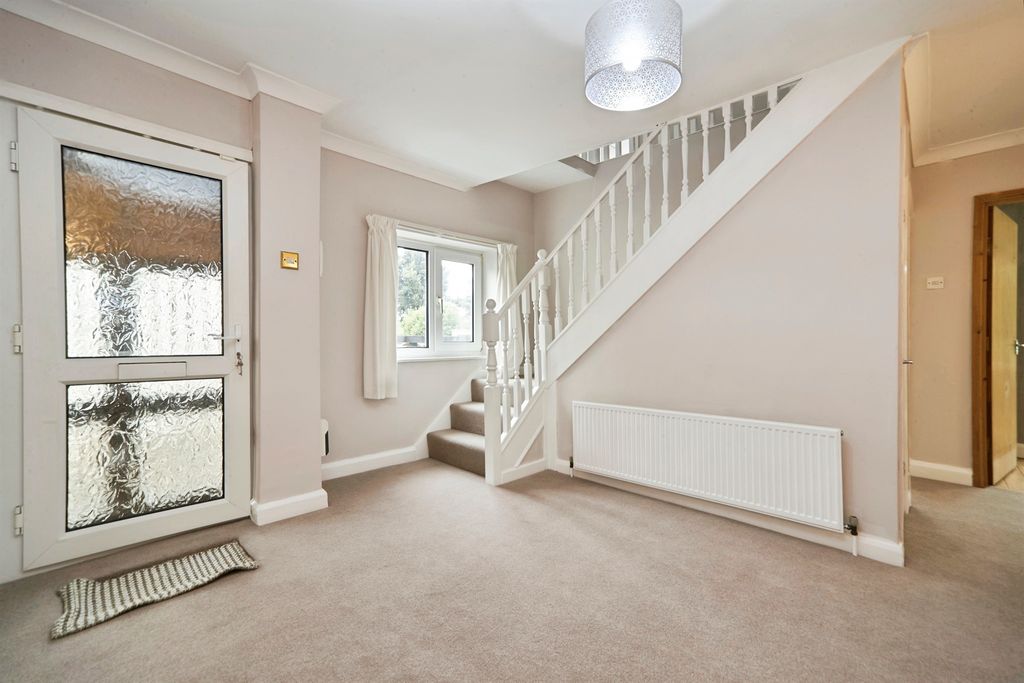 Property photo 3 of 26