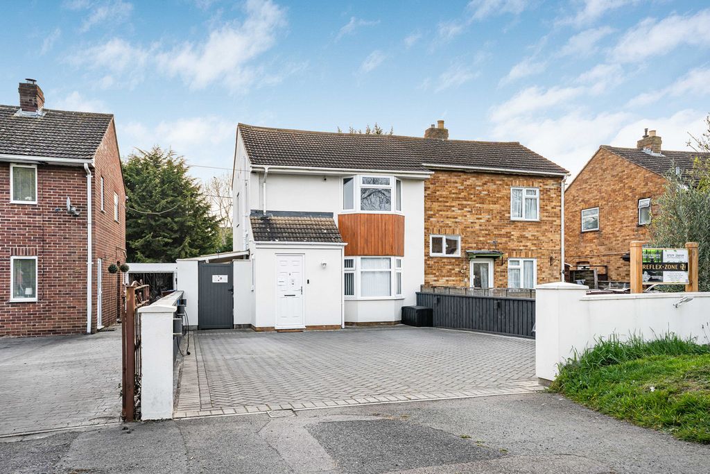 Property photo 1 of 22