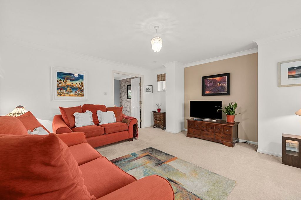 Property photo 3 of 20