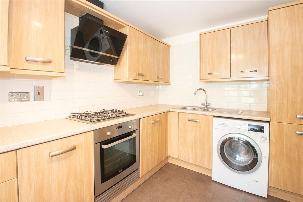 Property photo 2 of 16 39 Sakur_4.Jpg