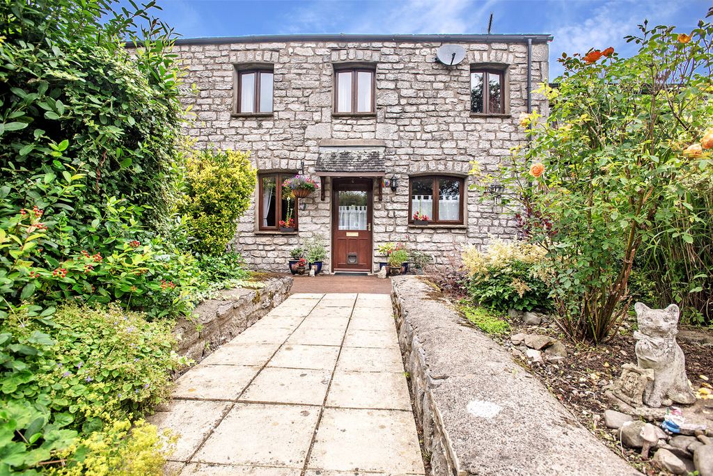Property photo 1 of 26