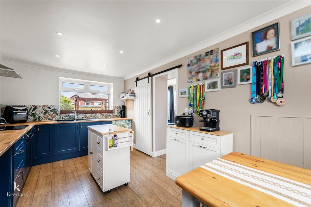 Property photo 2 of 41 Dsc06859.Jpg