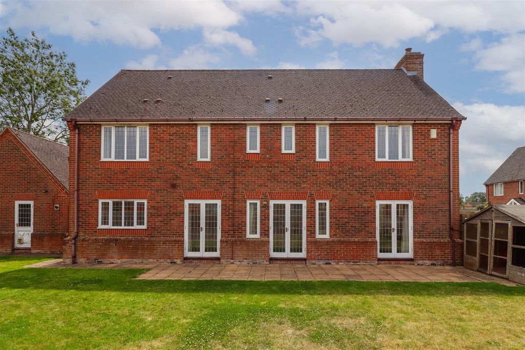 Property photo 1 of 39