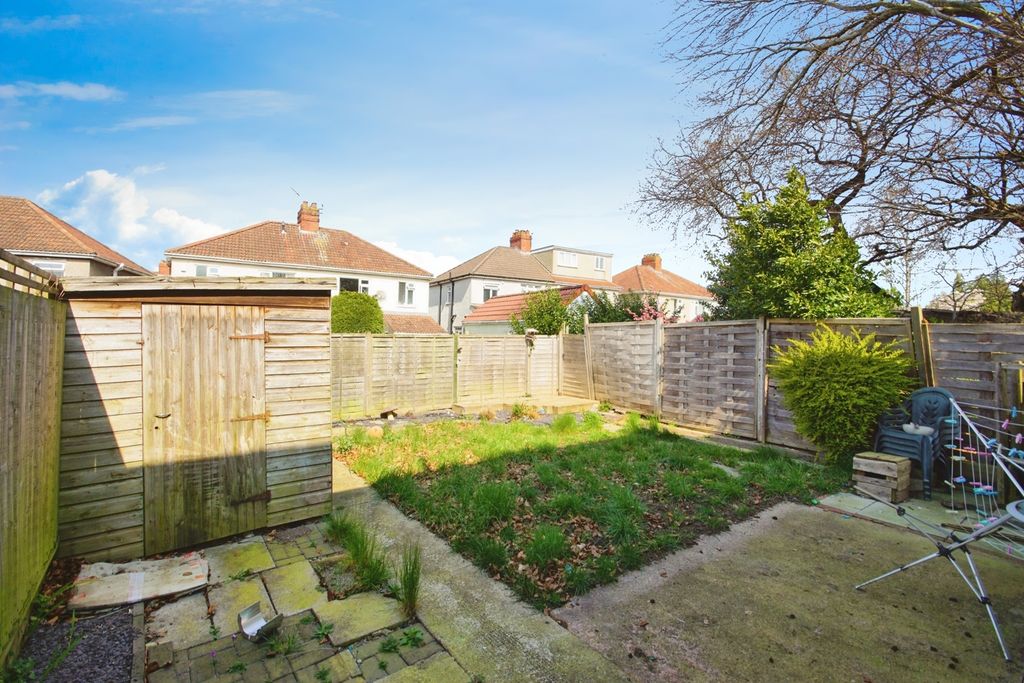 Property photo 3 of 16 Photo