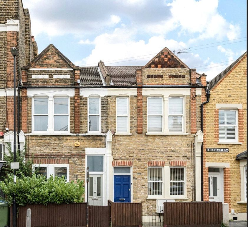 Property photo 3 of 17 Exterior