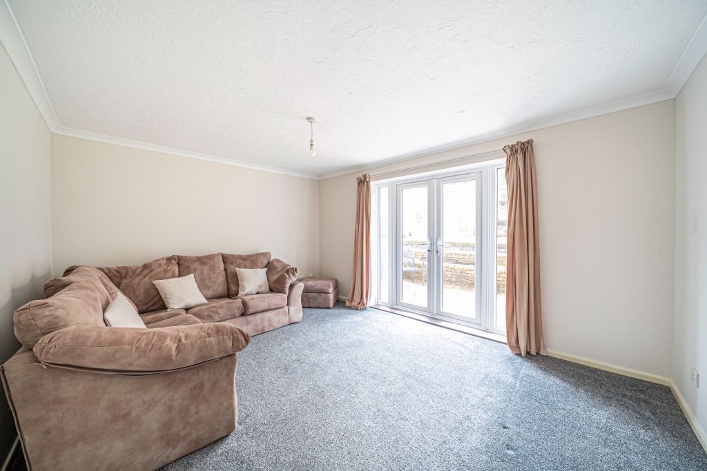 Property photo 3 of 20