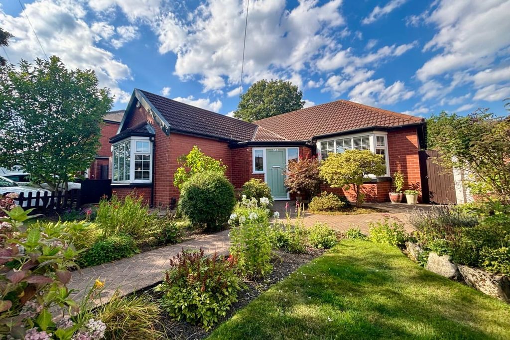 Property photo 1 of 27