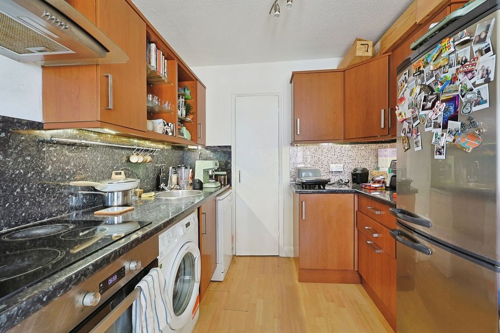 Property photo 2 of 19 Pbox-Img.Jpg