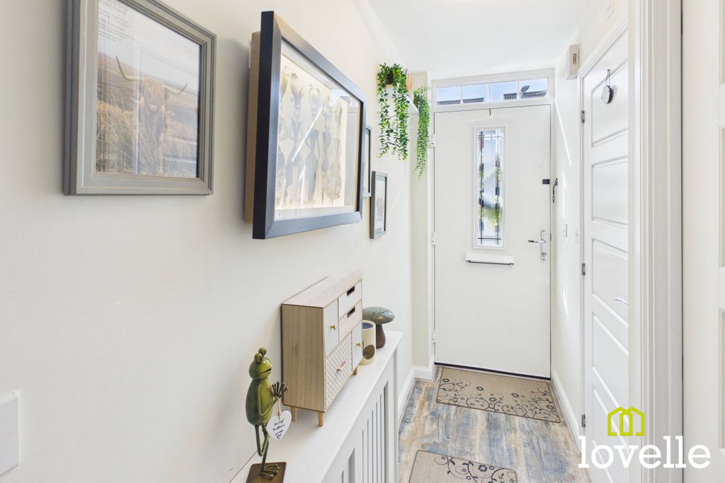 Property photo 2 of 26