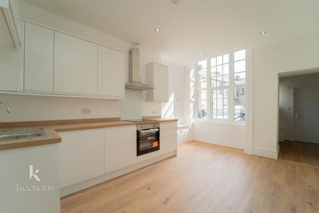Property photo 3 of 15 3.Jpg
