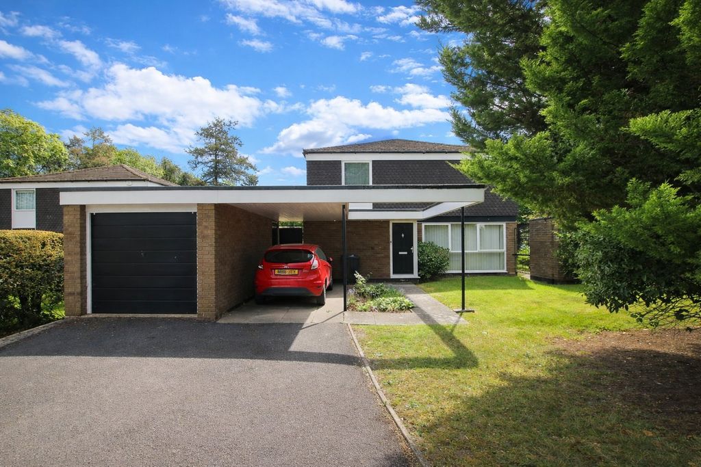 Property photo 1 of 21