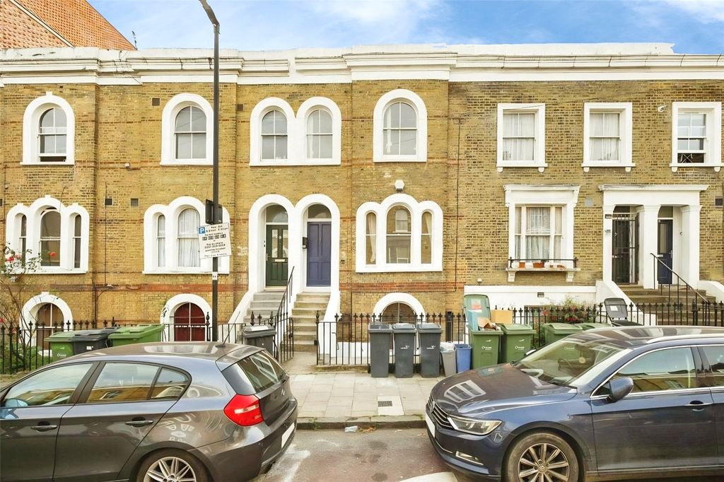 Property photo 2 of 22 Picture No. 23