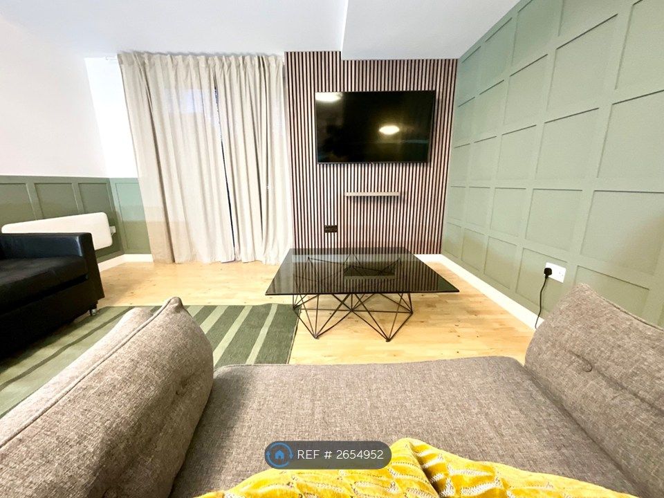 Property photo 3 of 9 Living Room