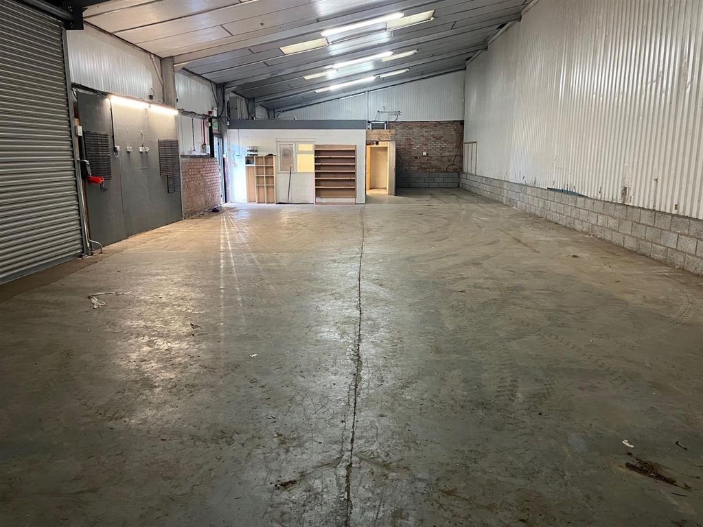 Property photo 2 of 12 4.Jpg