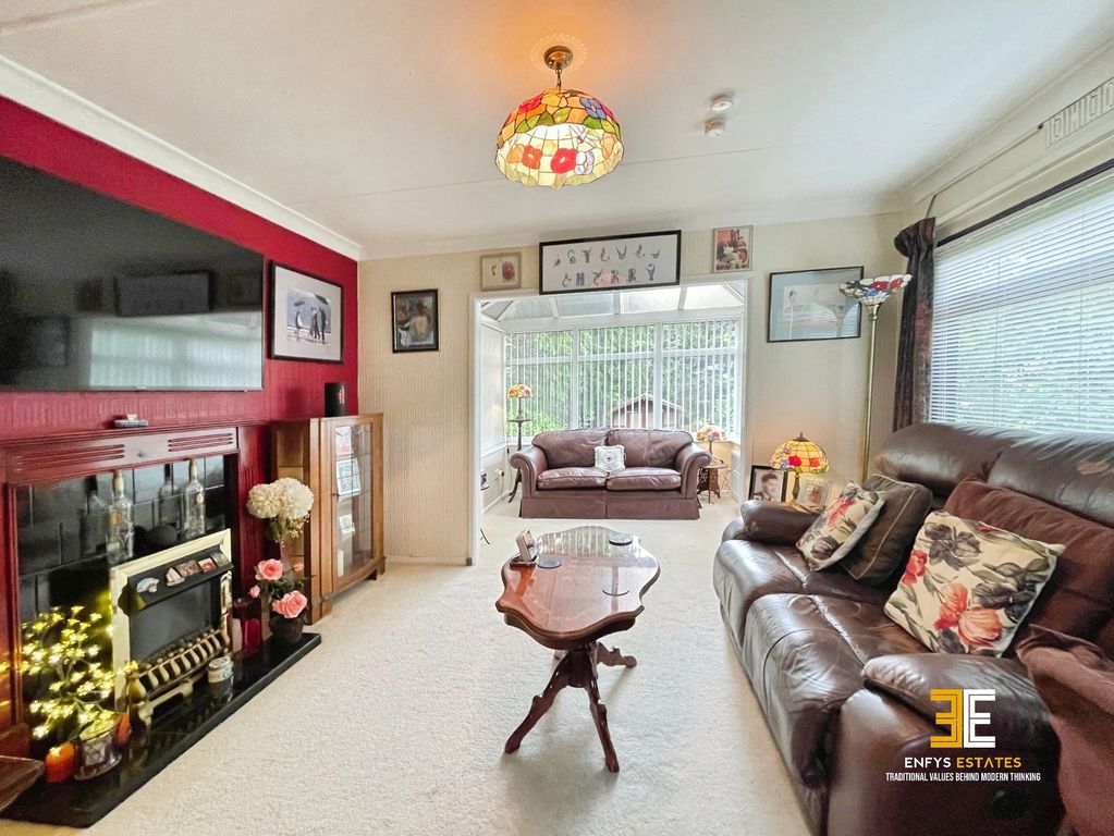 Property photo 3 of 26