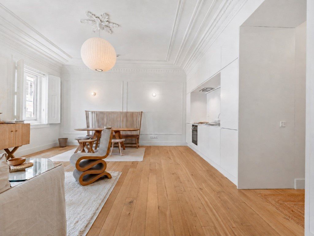Property photo 1 of 17 One-Bedroom Apartment On Avenida Da Liberdade, Set Within An Exclusive Luxury Development With Parking And Concierge Service.