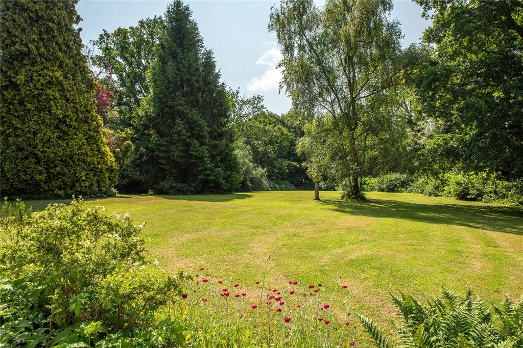 Property photo 2 of 22 Picture No. 47